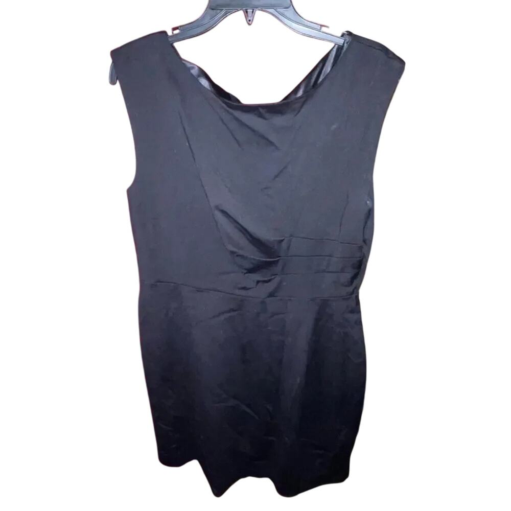 Elegant Black Dress - Perfect for Any Occasion - EUC - Large